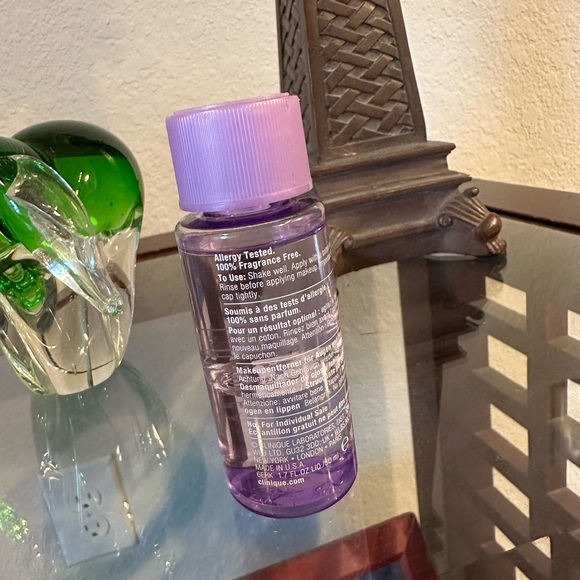 New! 💕4/30💕CLINIQUE Take The Day Off Makeup Remo… - Picture 6 of 8